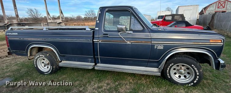 image for item DJ6432 1985 Ford F150  pickup truck