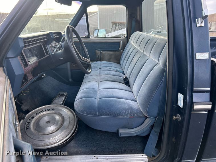 image for item DJ6432 1985 Ford F150  pickup truck