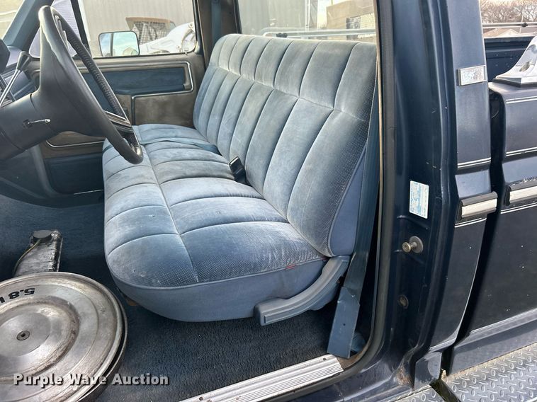 image for item DJ6432 1985 Ford F150  pickup truck