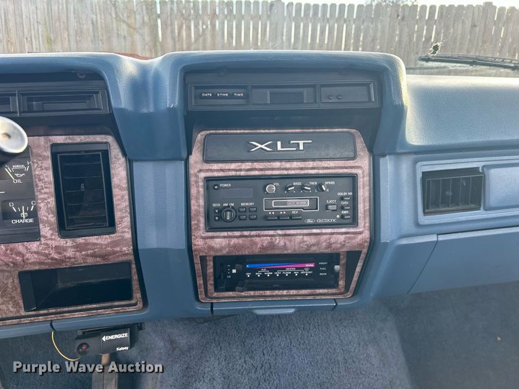 image for item DJ6432 1985 Ford F150  pickup truck