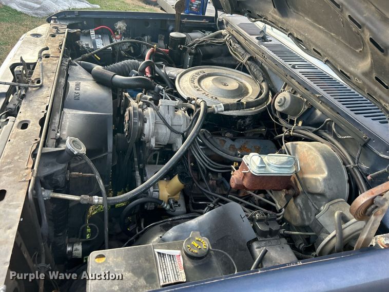 image for item DJ6432 1985 Ford F150  pickup truck