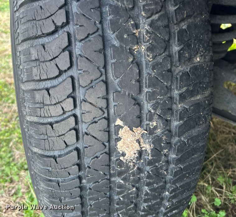 image for item DJ6432 1985 Ford F150  pickup truck