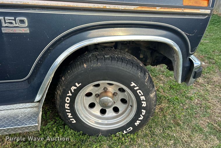 image for item DJ6432 1985 Ford F150  pickup truck