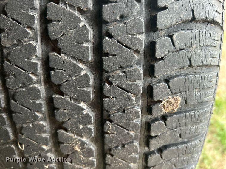 image for item DJ6432 1985 Ford F150  pickup truck