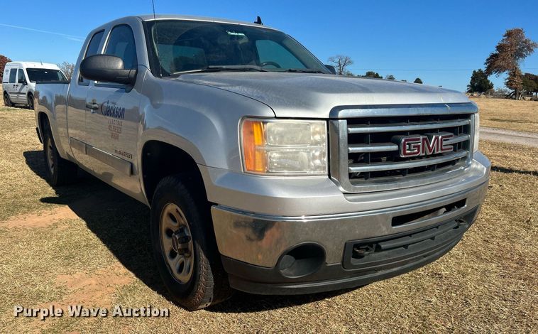 image for item DJ6483 2012 GMC Sierra 1500  Ext. Cab pickup truck