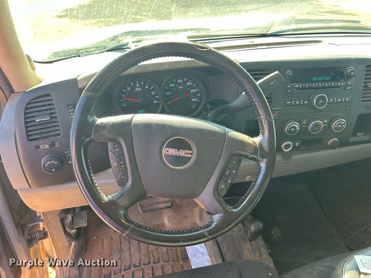 image for item DJ6483 2012 GMC Sierra 1500  Ext. Cab pickup truck