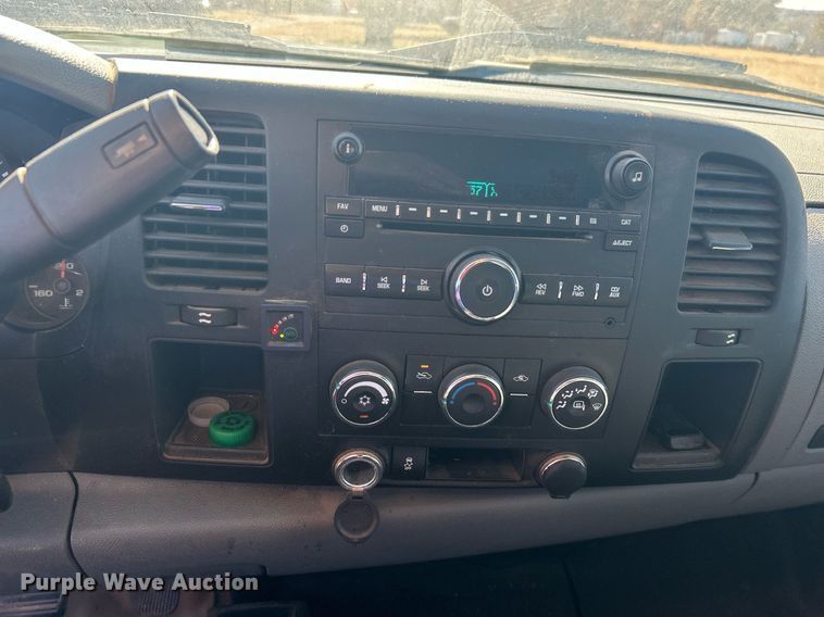 image for item DJ6483 2012 GMC Sierra 1500  Ext. Cab pickup truck