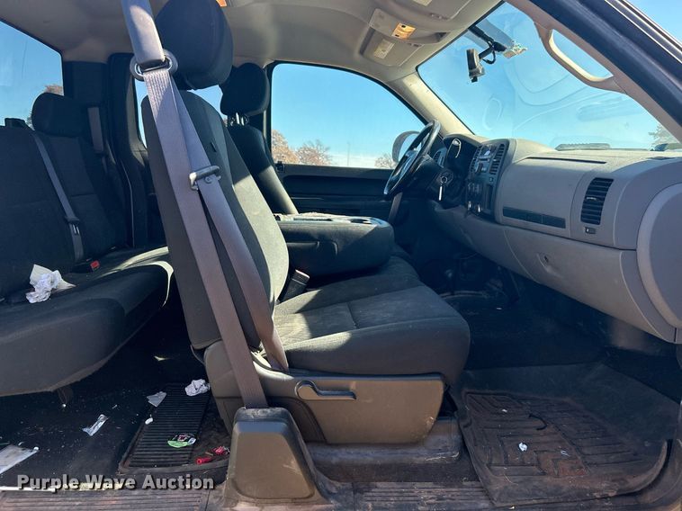 image for item DJ6483 2012 GMC Sierra 1500  Ext. Cab pickup truck