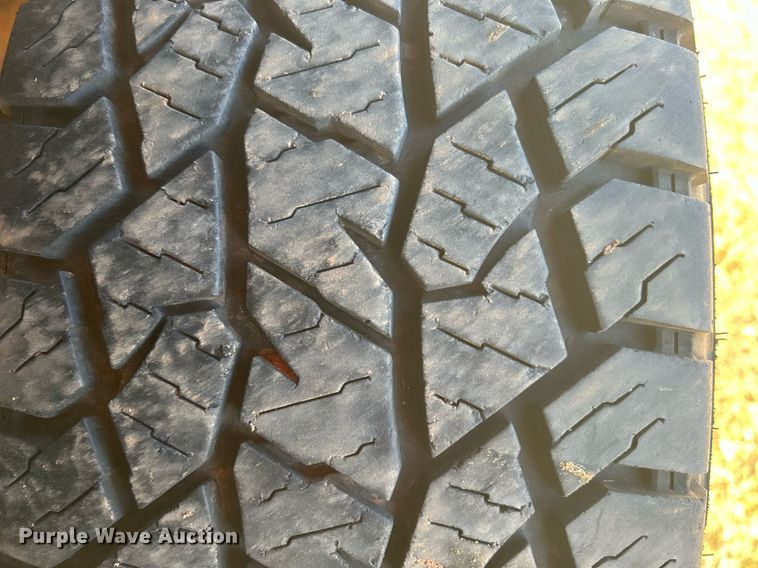 image for item DJ6483 2012 GMC Sierra 1500  Ext. Cab pickup truck