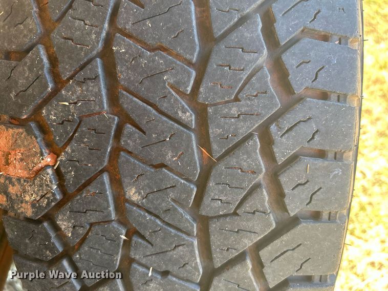 image for item DJ6483 2012 GMC Sierra 1500  Ext. Cab pickup truck