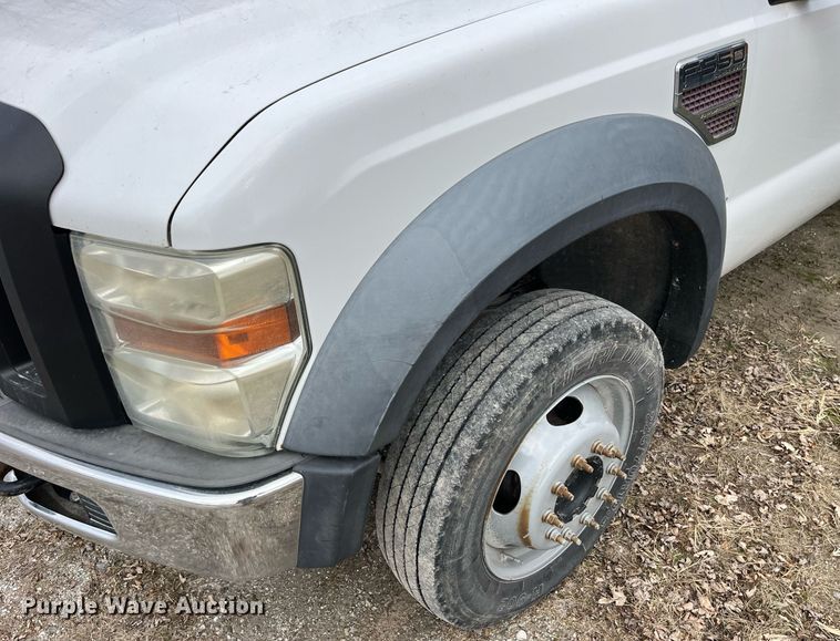 image for item DP2181 2008 Ford F550 Super Duty Crew Cab XL  Crew Cab flatbed pickup truck