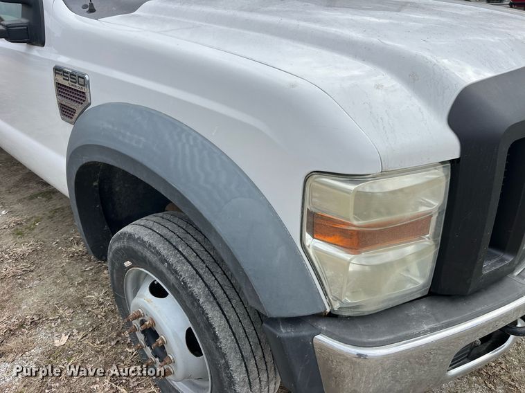 image for item DP2181 2008 Ford F550 Super Duty Crew Cab XL  Crew Cab flatbed pickup truck