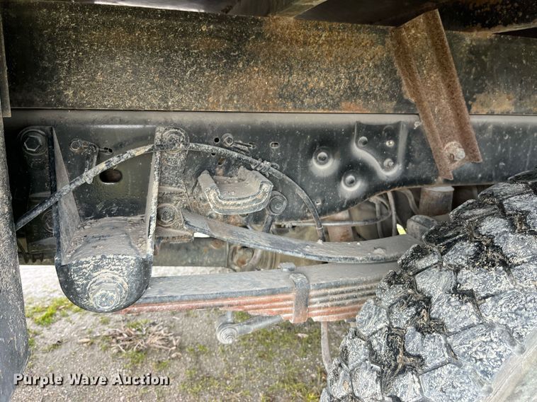 image for item DP2181 2008 Ford F550 Super Duty Crew Cab XL  Crew Cab flatbed pickup truck