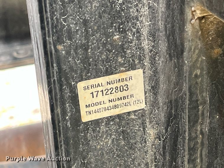 image for item DP2181 2008 Ford F550 Super Duty Crew Cab XL  Crew Cab flatbed pickup truck