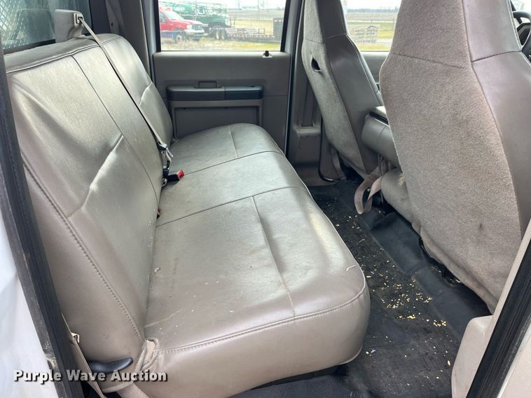 image for item DP2181 2008 Ford F550 Super Duty Crew Cab XL  Crew Cab flatbed pickup truck