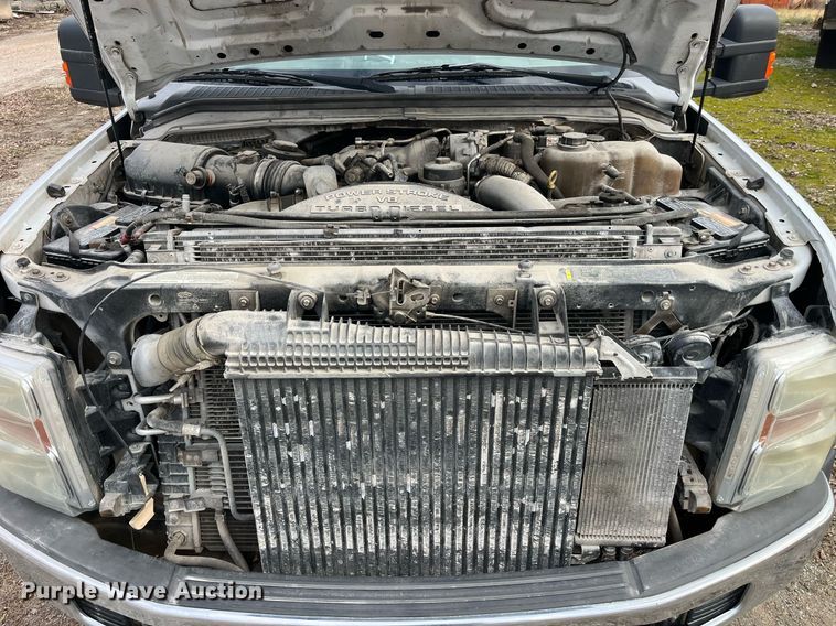 image for item DP2181 2008 Ford F550 Super Duty Crew Cab XL  Crew Cab flatbed pickup truck