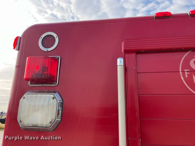 image for item DP2183 2003 Ford F550 Super Duty XL  rescue vehicle