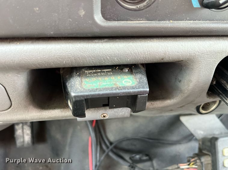 image for item DP2183 2003 Ford F550 Super Duty XL  rescue vehicle