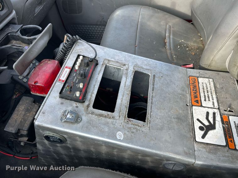 image for item DP2183 2003 Ford F550 Super Duty XL  rescue vehicle