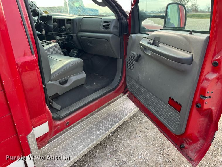 image for item DP2183 2003 Ford F550 Super Duty XL  rescue vehicle