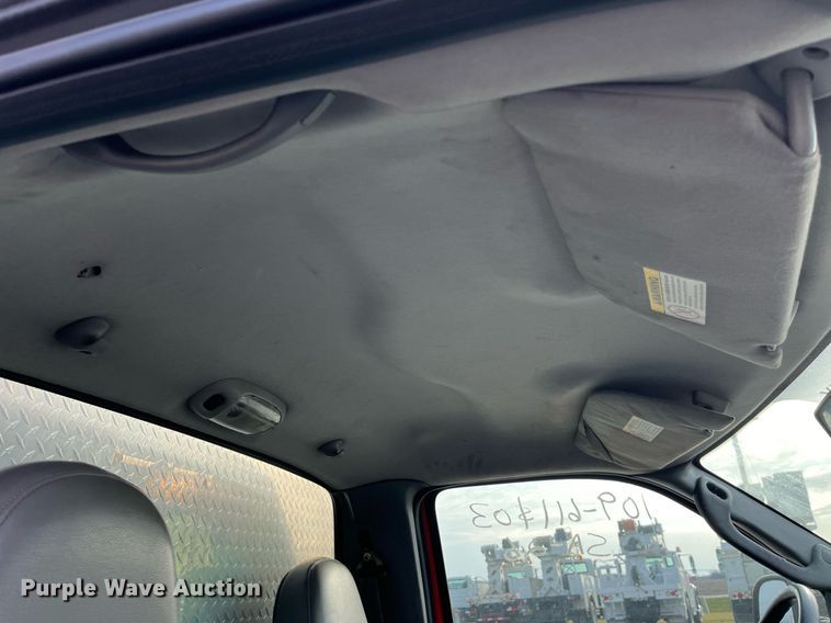 image for item DP2183 2003 Ford F550 Super Duty XL  rescue vehicle