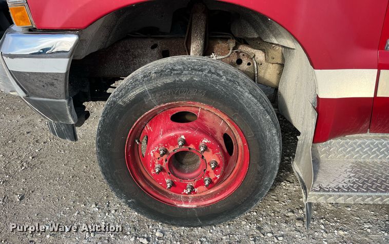 image for item DP2183 2003 Ford F550 Super Duty XL  rescue vehicle