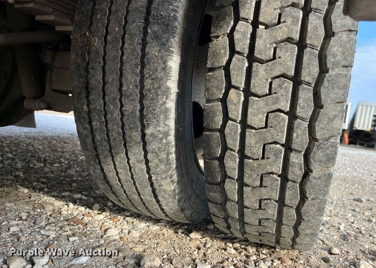 image for item DP2183 2003 Ford F550 Super Duty XL  rescue vehicle