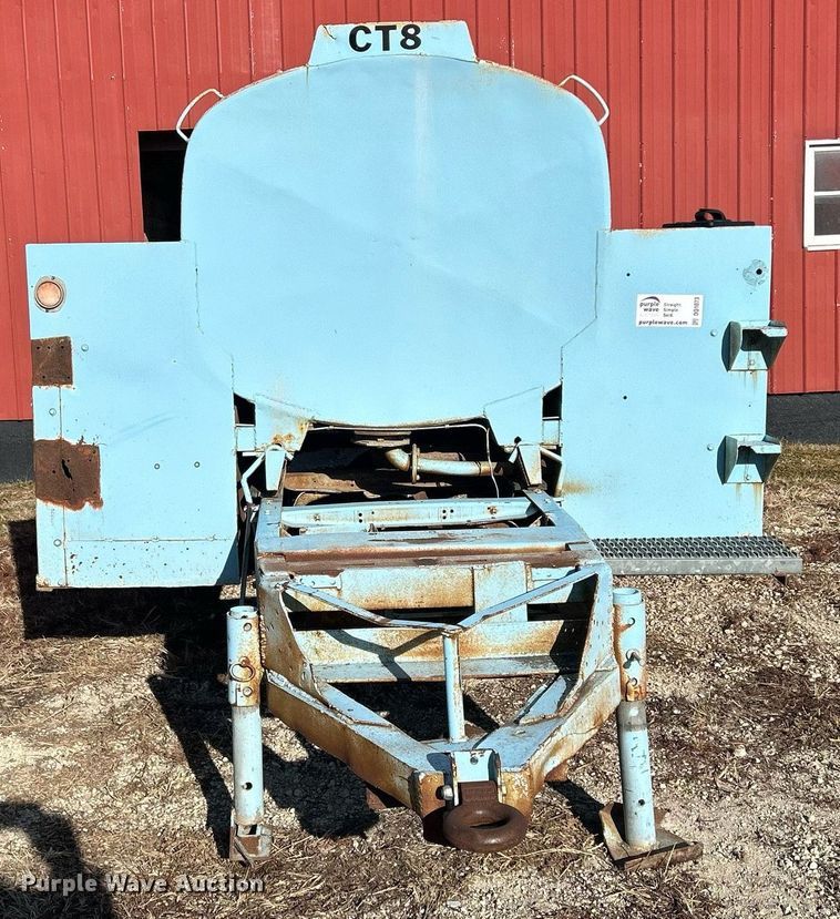 image for item DQ1073 Fuel trailer