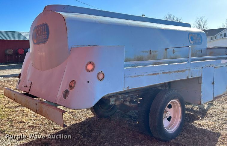 image for item DQ1073 Fuel trailer