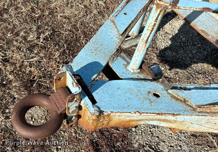 image for item DQ1073 Fuel trailer