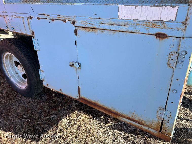 image for item DQ1073 Fuel trailer