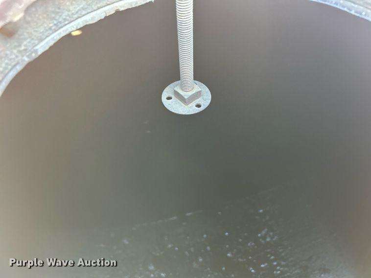 image for item DQ1073 Fuel trailer