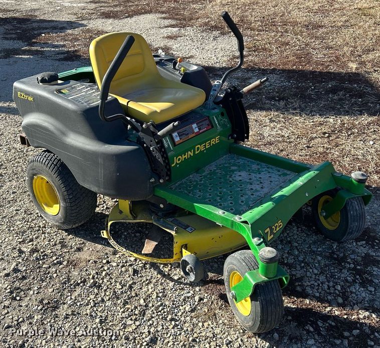 image for item DQ1075 John Deere Z225  ZTR lawn mower