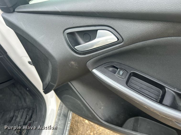 image for item DQ1078 2013 Ford Focus