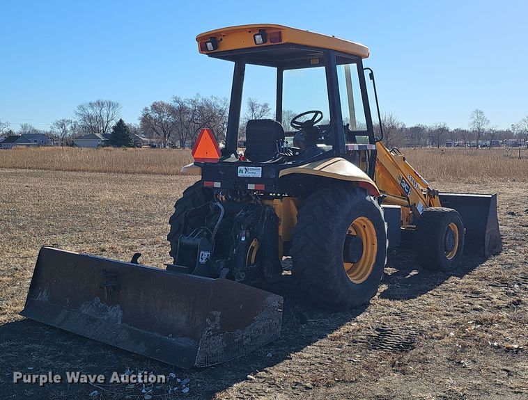 image for item DQ8529 2007 JCB 3CLL  landscape tractor
