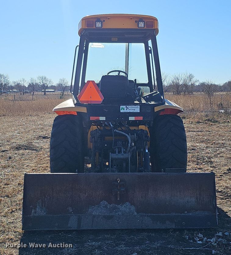 image for item DQ8529 2007 JCB 3CLL  landscape tractor