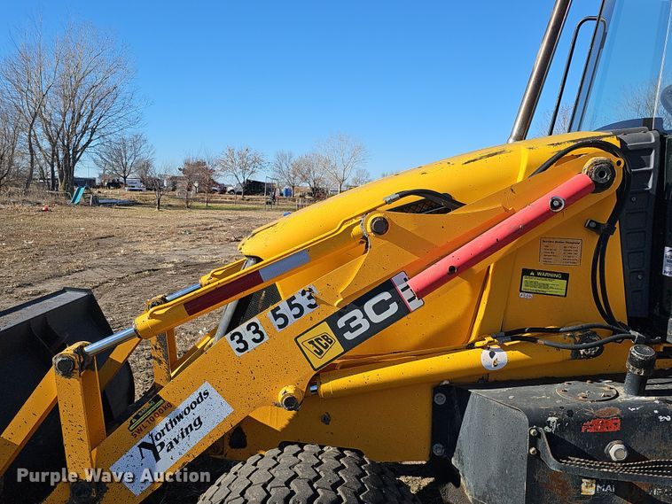 image for item DQ8529 2007 JCB 3CLL  landscape tractor