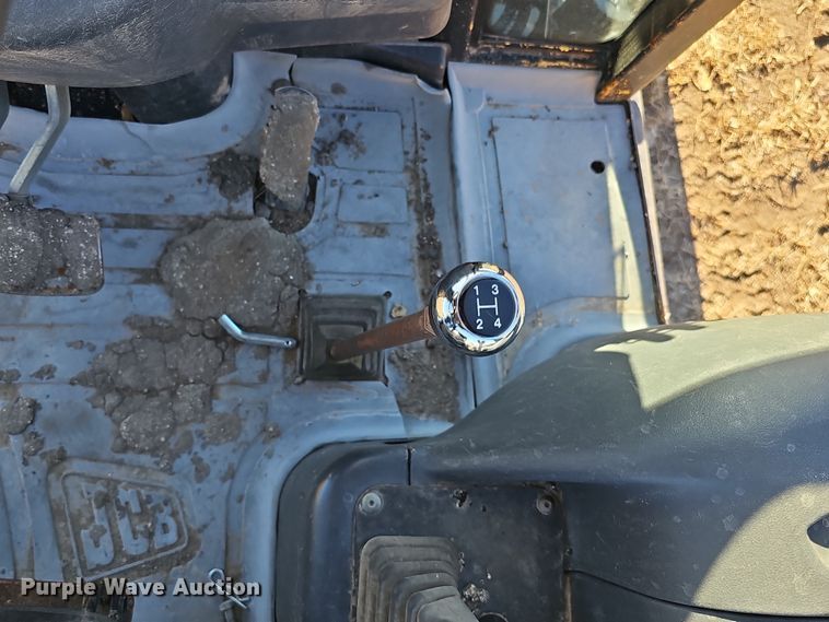 image for item DQ8529 2007 JCB 3CLL  landscape tractor