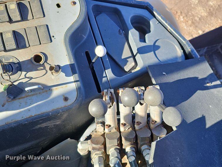 image for item DQ8529 2007 JCB 3CLL  landscape tractor