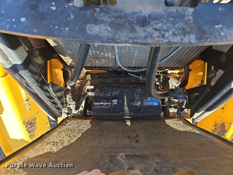 image for item DQ8529 2007 JCB 3CLL  landscape tractor