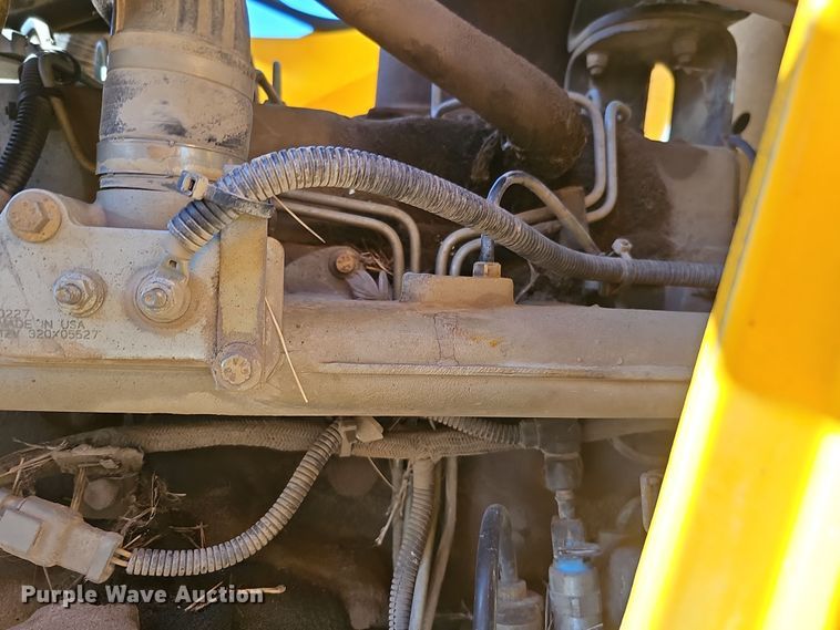 image for item DQ8529 2007 JCB 3CLL  landscape tractor