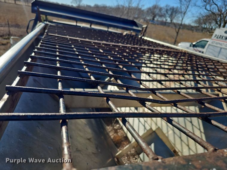 image for item DQ8531 Swenson  spreader