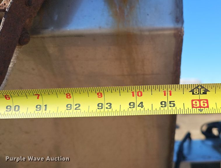 image for item DQ8531 Swenson  spreader