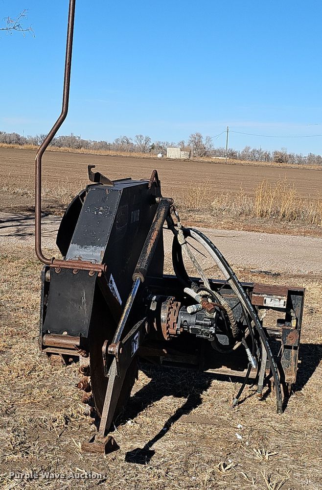 image for item DQ8535 Trak International RW18  skid steer rock saw