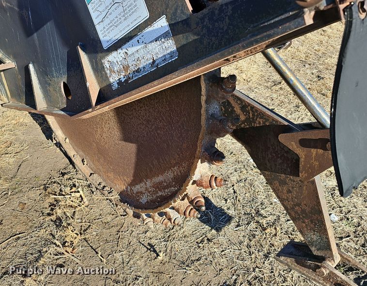 image for item DQ8535 Trak International RW18  skid steer rock saw