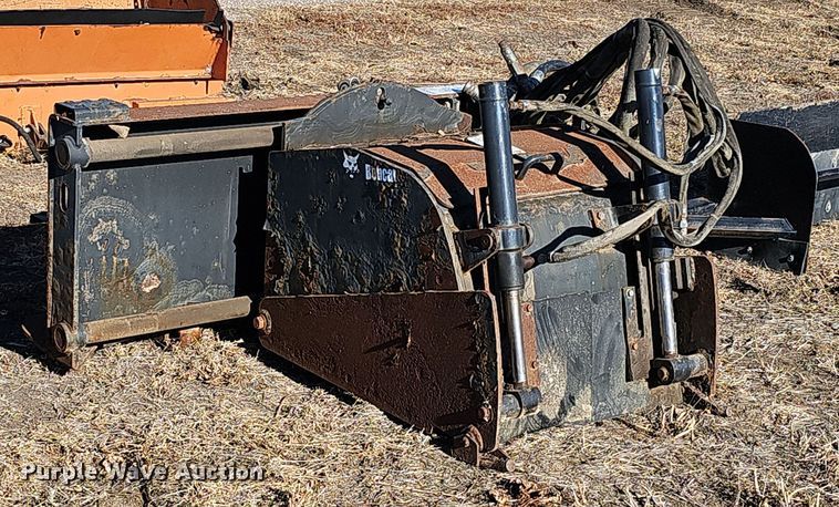 image for item DQ8537 Bobcat Fastcut  skid steer cold planer