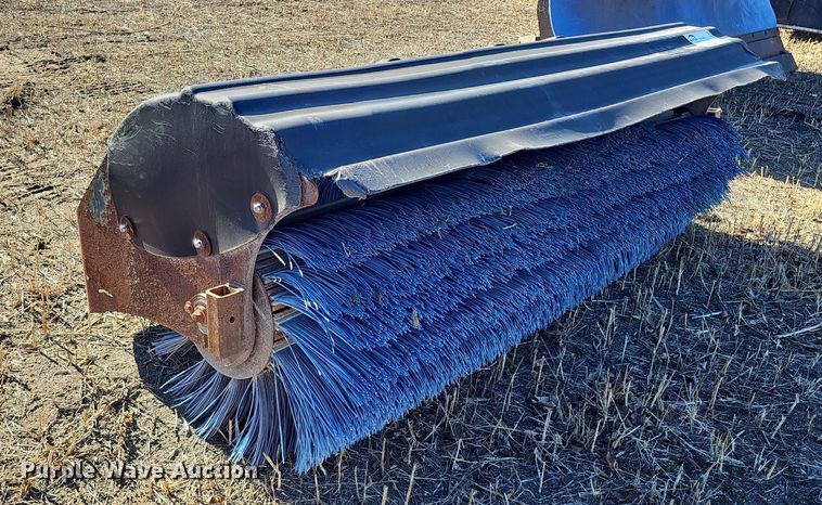 image for item DQ8540 Bobcat  84" W skid steer broom