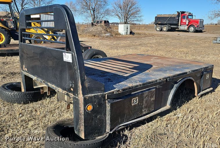 image for item DQ8542 CM  flatbed