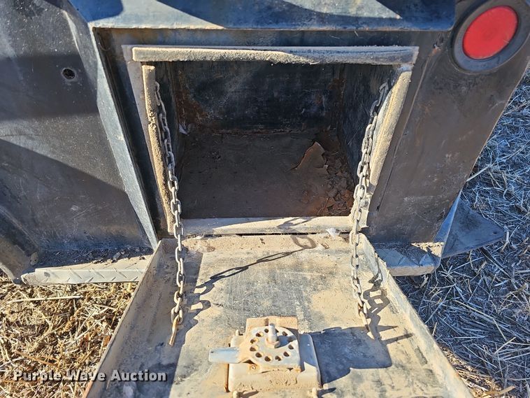 image for item DQ8542 CM  flatbed