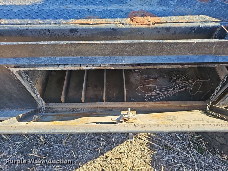 image for item DQ8542 CM  flatbed